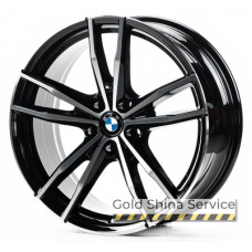 Replica B913 8.5x19 5x112 ET40 DIA66.6 MB Replica B913 8.5x19 5x112 ET40 DIA66.6 MB